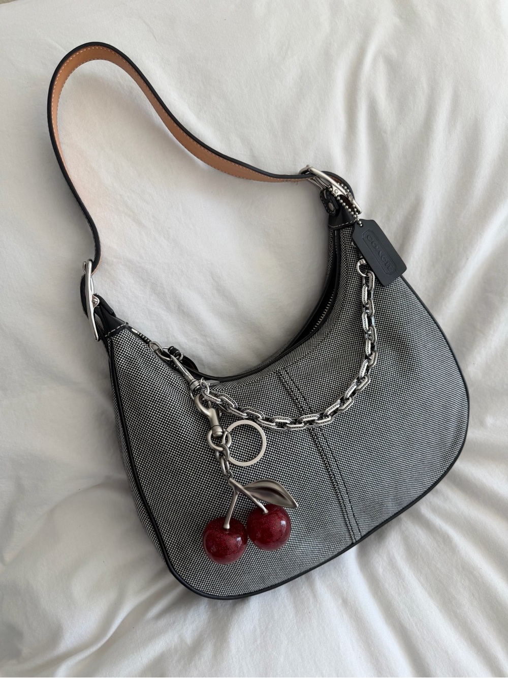2002 Vintage Coach Hampton Baguette Shoulder Bag